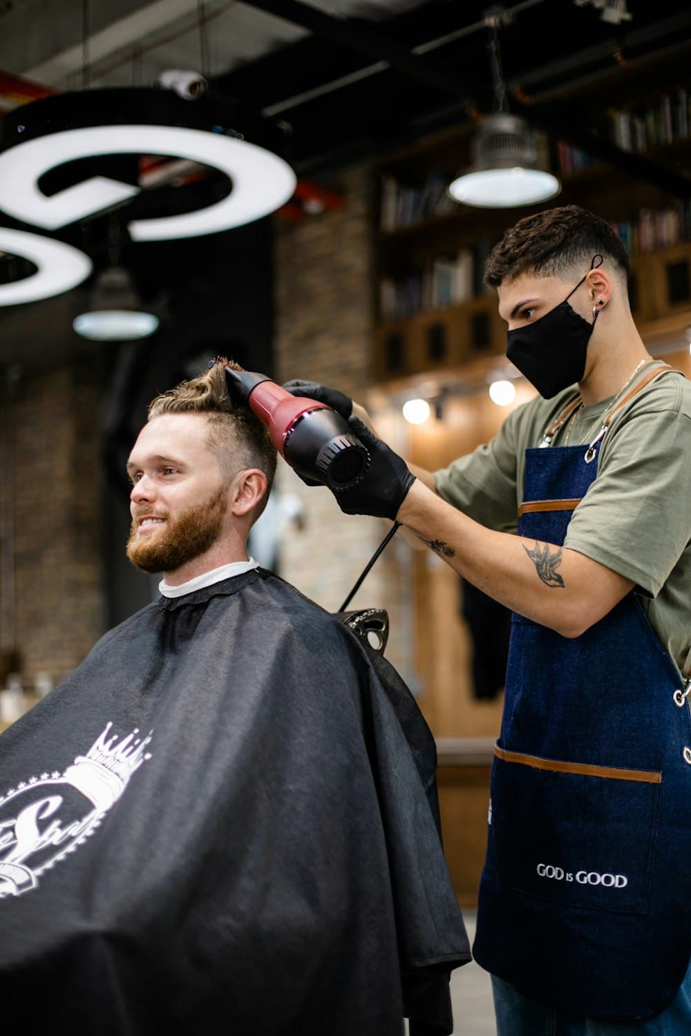 Velvet Salon — photo 1 of 4
